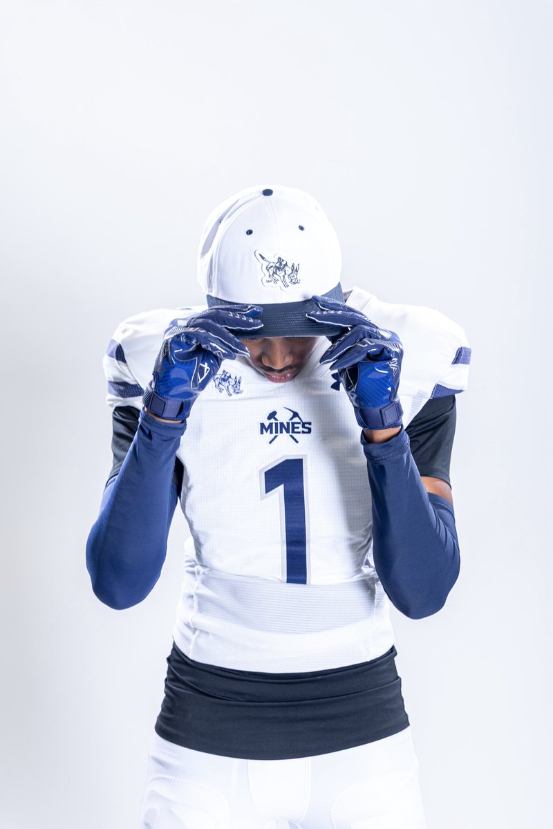 HayaatAsiedu's tweet image. Thank you @MinesFootball 🔵⚪ for a great official visit and meaningful conversations this past weekend. Appreciate the hospitality. @CoachBobStitt @COACHMCLAU @CoachAMakransky @RyanLewis_38 @CoachYonBoone
 @CSAPrepStar @PGregorian @adamgorney  @JReyes_NP @BrandonHuffman…