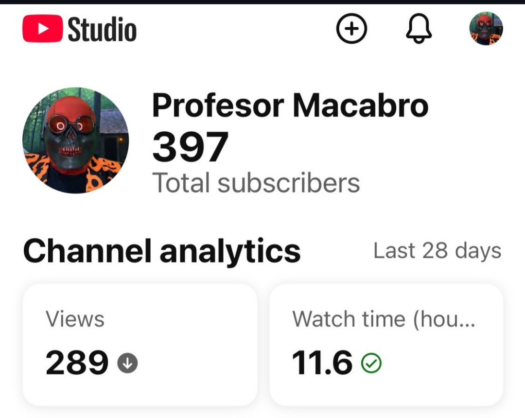 youtube.com/@profesormacab…
Fellow movie geeks assemble!!! We have a fellow movie geek in need of help!! His channel is so much fun and he's a spectacular being!! Lets give him a sub right MEOW!!!