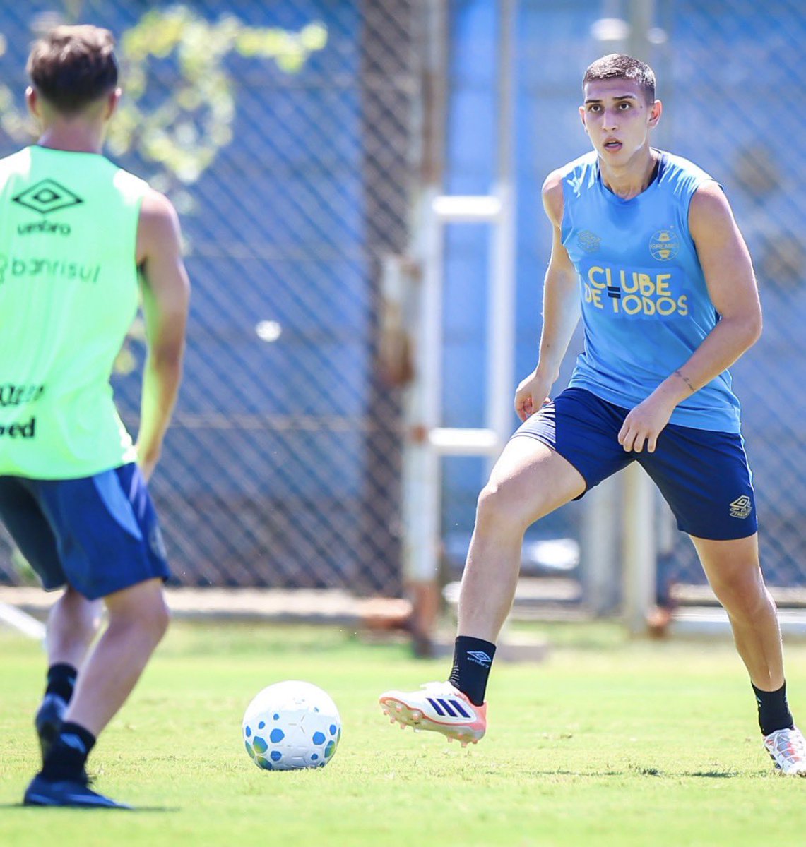 Soccer News Grêmio tweet media