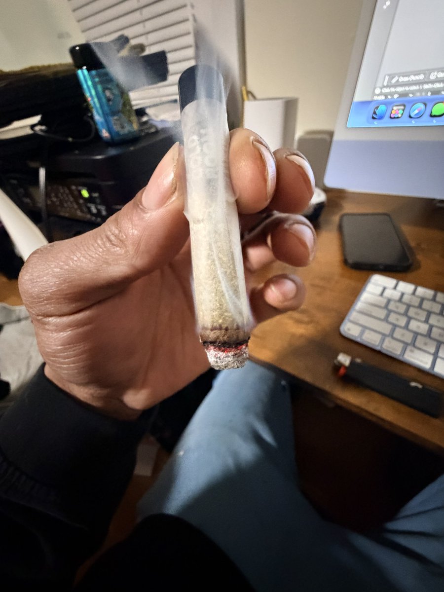 one rip
it must drip
or it’s not it!

hand roll oishii 2g just hit the menu