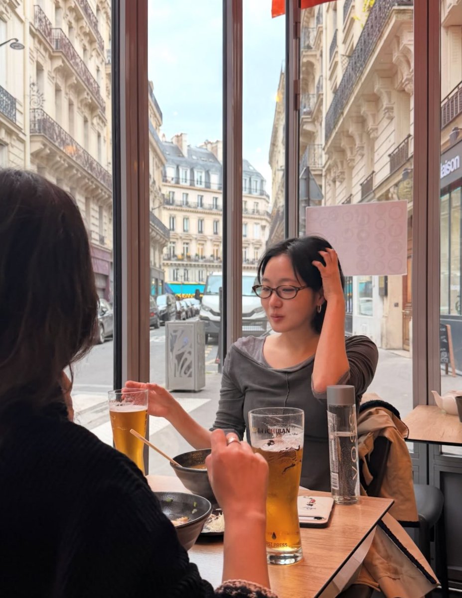 진짜 근래에 본 김고은 사진중에 제일 수려한거 같음 그냥 내스타일임 걍 맘에들어