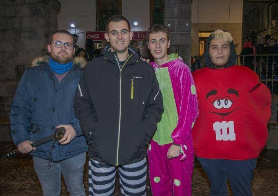 Loading 🔋.... CARNAVALES 2026

#castrourdiales #carnavales