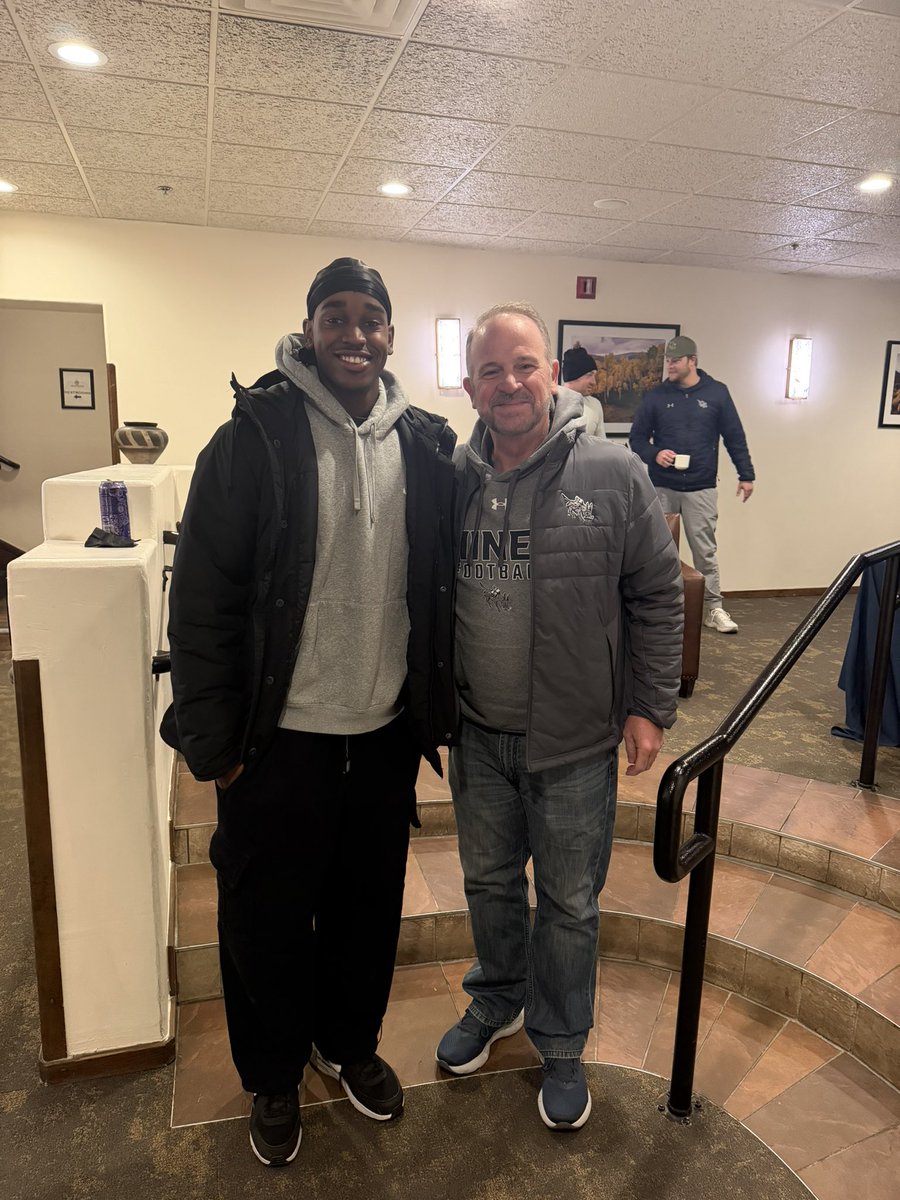 HayaatAsiedu's tweet image. Thank you @MinesFootball 🔵⚪ for a great official visit and meaningful conversations this past weekend. Appreciate the hospitality. @CoachBobStitt @COACHMCLAU @CoachAMakransky @RyanLewis_38 @CoachYonBoone
 @CSAPrepStar @PGregorian @adamgorney  @JReyes_NP @BrandonHuffman…