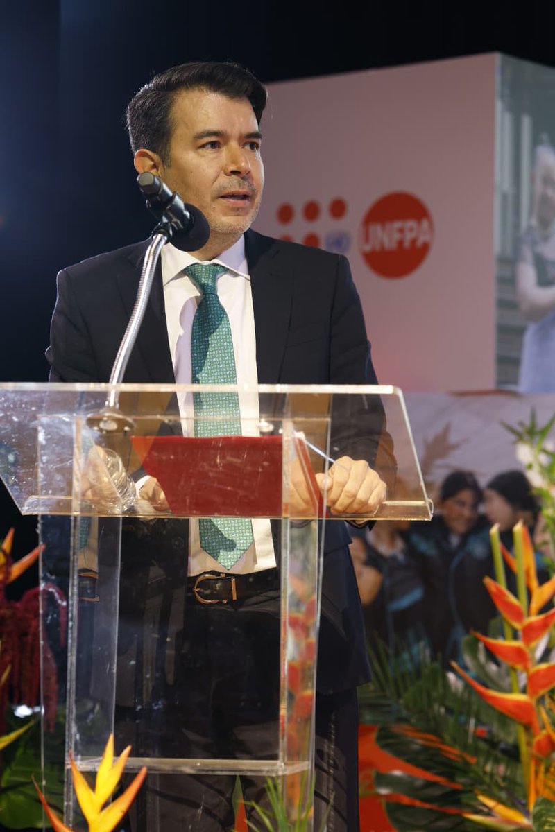 UNFPAMexico's tweet photo. ✨ Lograr cambios reales sólo es posible sumando esfuerzos. Hoy celebramos 5 años de trabajo conjunto con el @GobiernoMX, la sociedad civil, la academia y el sector privado. Cinco años transformando metas en realidades para garantizar derechos y opciones para todas las personas. https://t.co/6wU8oakQSH