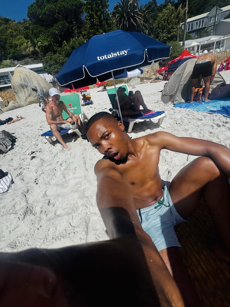 sv_sicelo's tweet photo. Summer 26 🏖️ https://t.co/CjZJxdcJg4