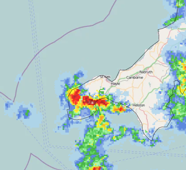 UK Thunderstorm Updates tweet media