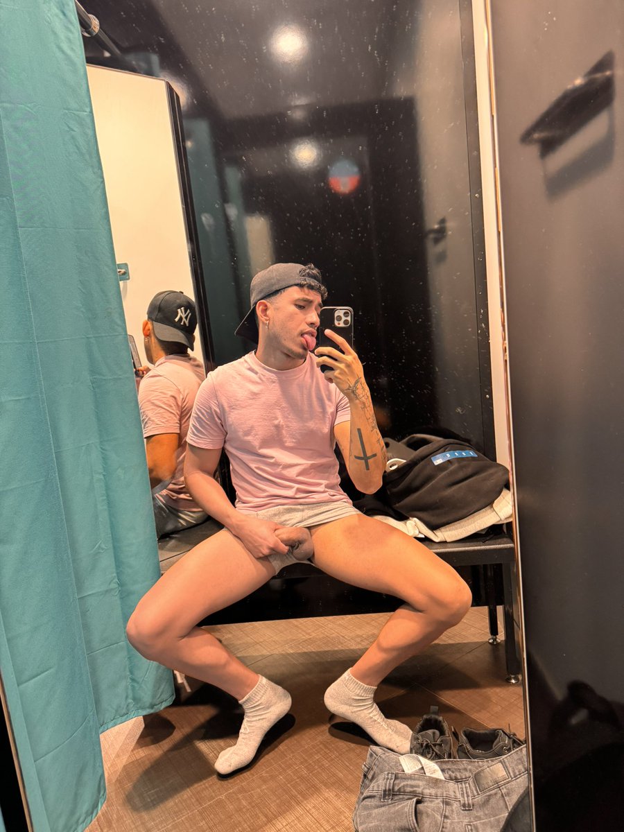 KevinRuiz2781's tweet photo. 🍆💦 https://t.co/WSr9qImenY
