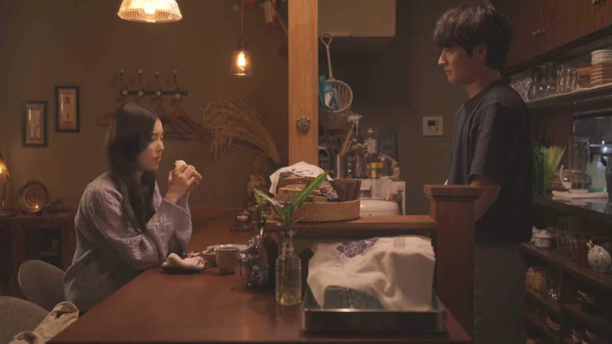 atcinemeral's tweet photo. had to tune in cos apparently im a big fan of food as a central character in dramas with introverted leads. https://t.co/vUzUlAfrjy
