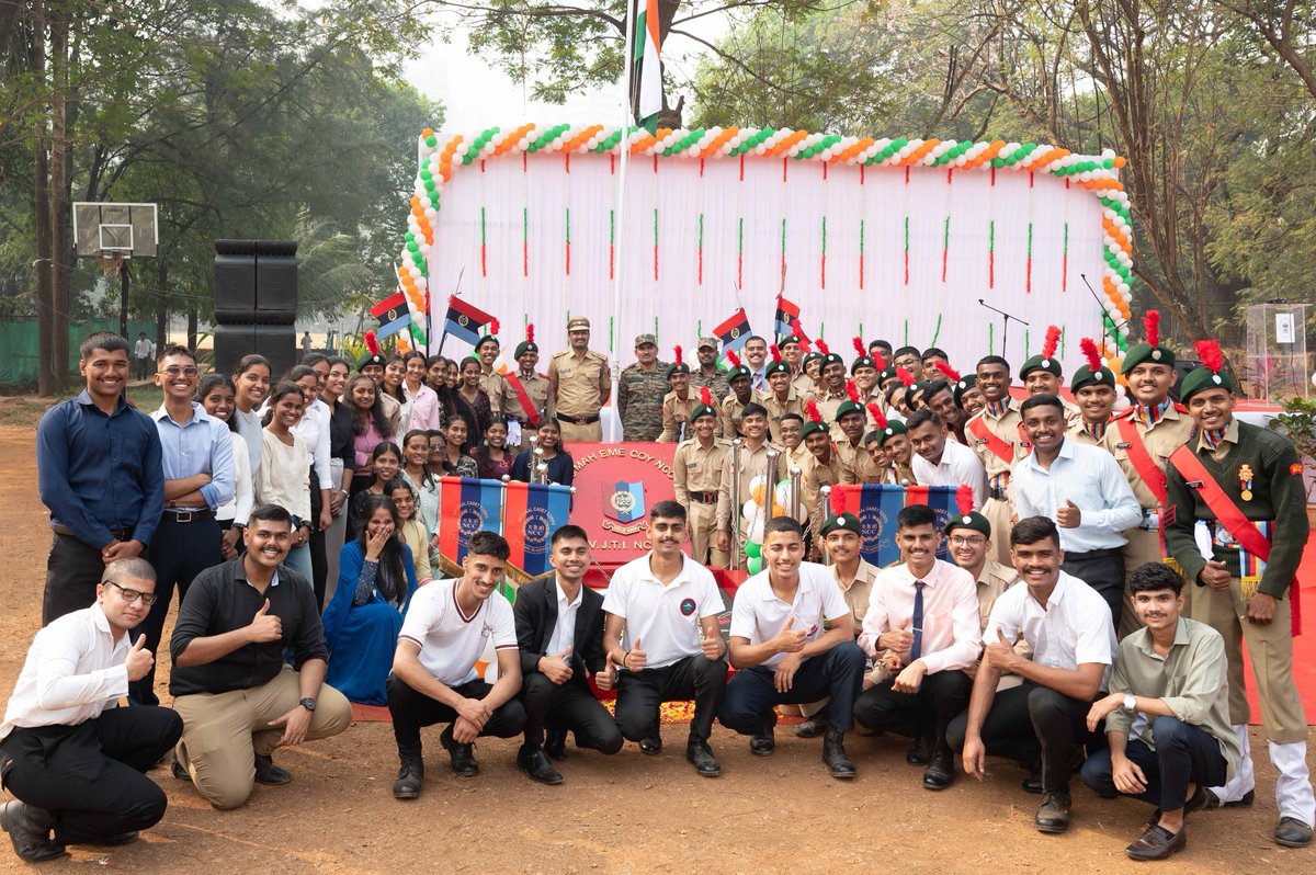 TEAM5MAHEMECOY's tweet photo. 5 MAH EME COY NCC, VJTI proudly celebrated the legacy of our Constitution, showcasing unity, patriotism, and respect for our nation’s heritage.
From synchronized drills to soulful cultural expressions, the essence of patriotism was on full display as we celebrated Rebublic Day!🇮🇳 https://t.co/dqYWMFJvZ3