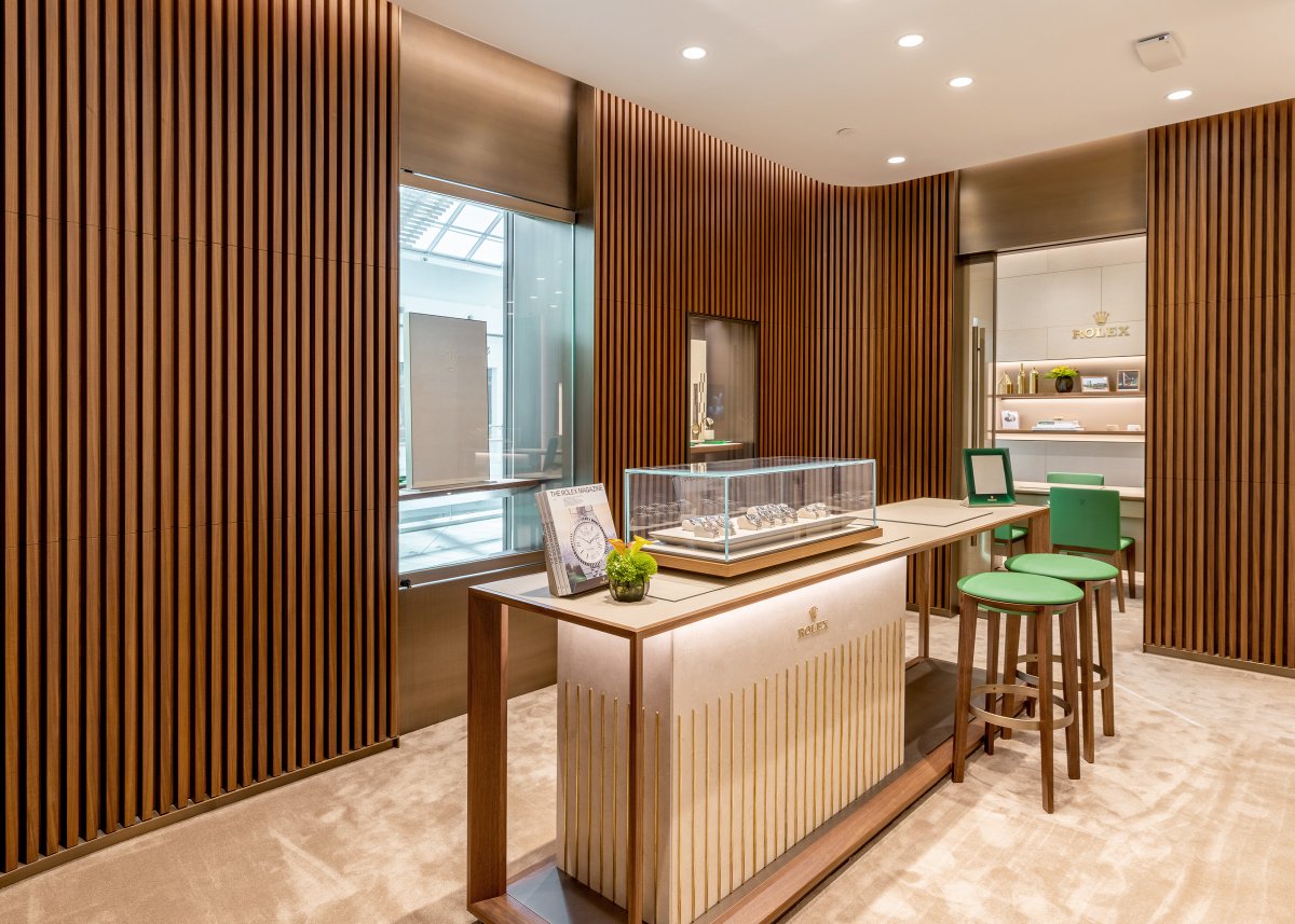The newly relocated Mayors showroom at University Town Center in Sarasota makes a statement with elevated Rolex and Roberto Coin boutiques and custom proprietary fixtures delivered by Gilbert.