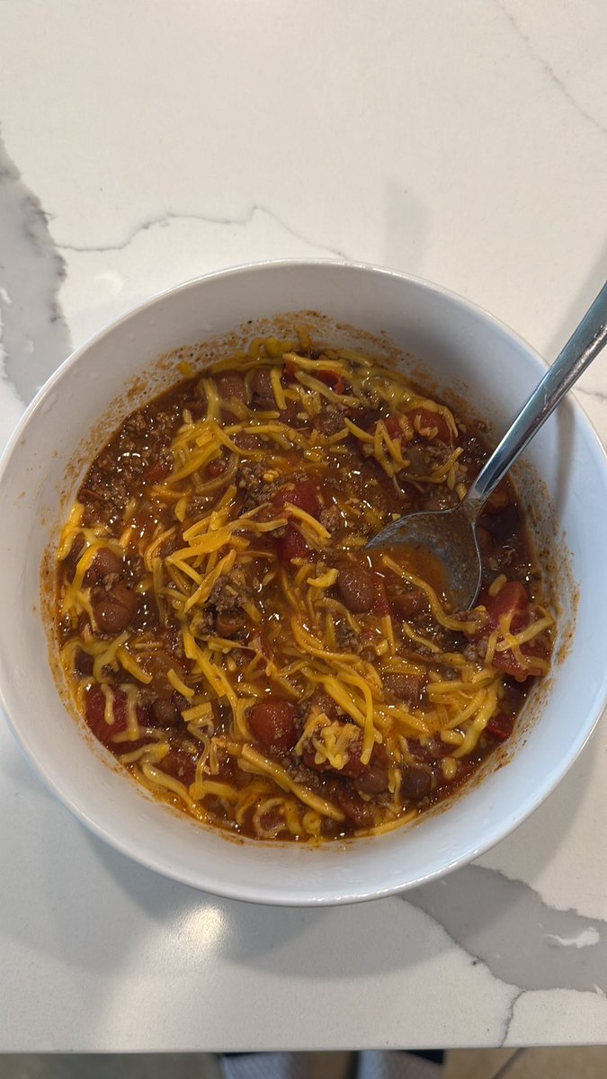 Listening to <a href="/BarstoolYak/">The Yak</a> and 100% chili is soup! <a href="/BarstoolBigCat/">Big Cat</a> <a href="/BFW/">Brandon Walker</a> <a href="/kbnoswag/">KB</a> <a href="/Katiemoneygrabz/">Kate</a> <a href="/nickturani/">Nicky</a> <a href="/TJHitchings/">TJ</a> <a href="/clubtrillion/">Mark Titus</a> <a href="/DaMidgetZimbo/">Zah</a>