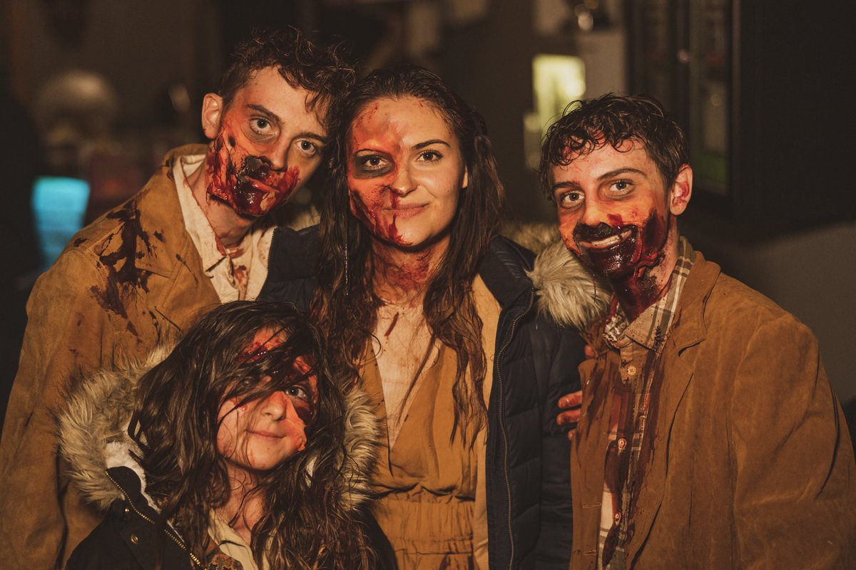A few of our performers in the church scene. Do you know how hard it was to find actors already injured like that? 😉 Watch the film today: linktr.ee/atcp