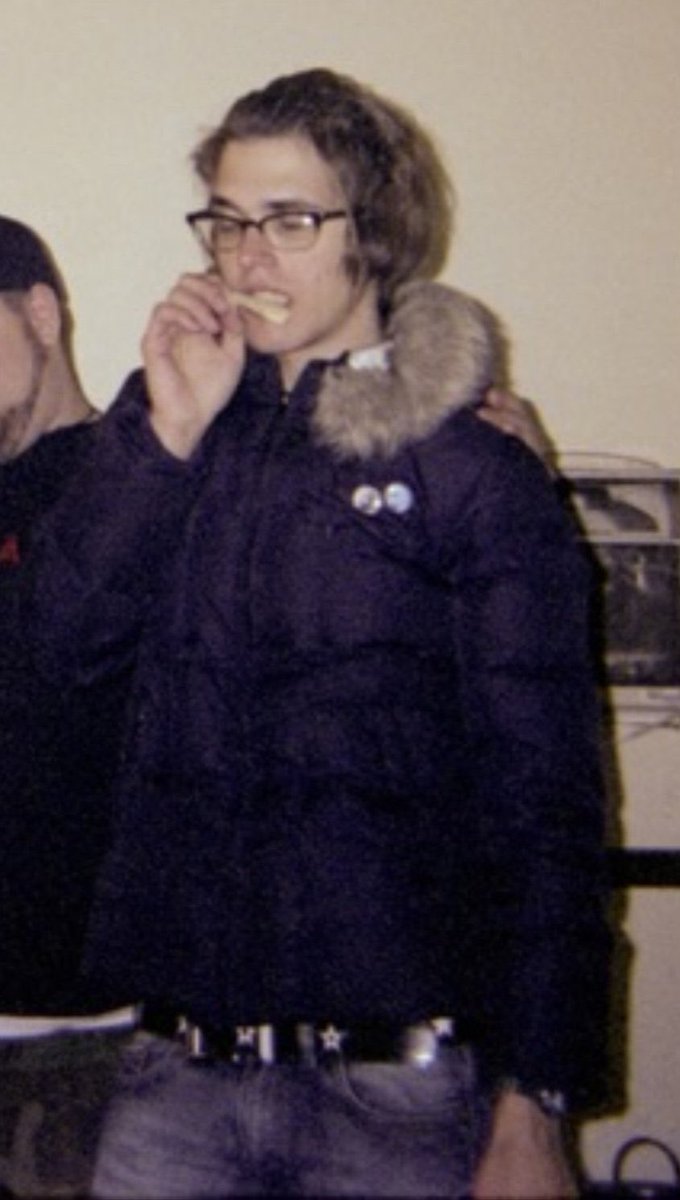 brokencaninez's tweet image. will mikey ever beat the lesbian allegations