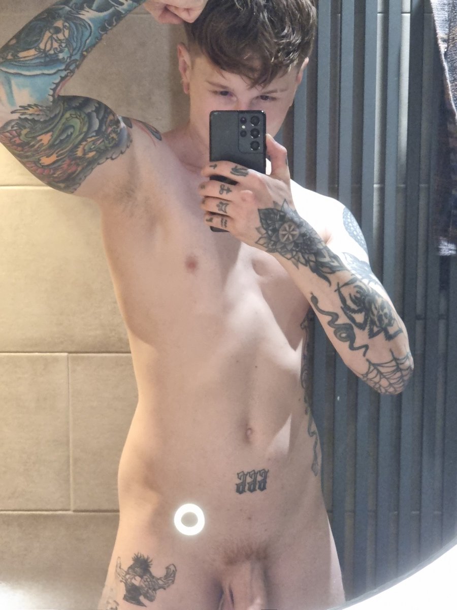 Axel_monstera tweet media