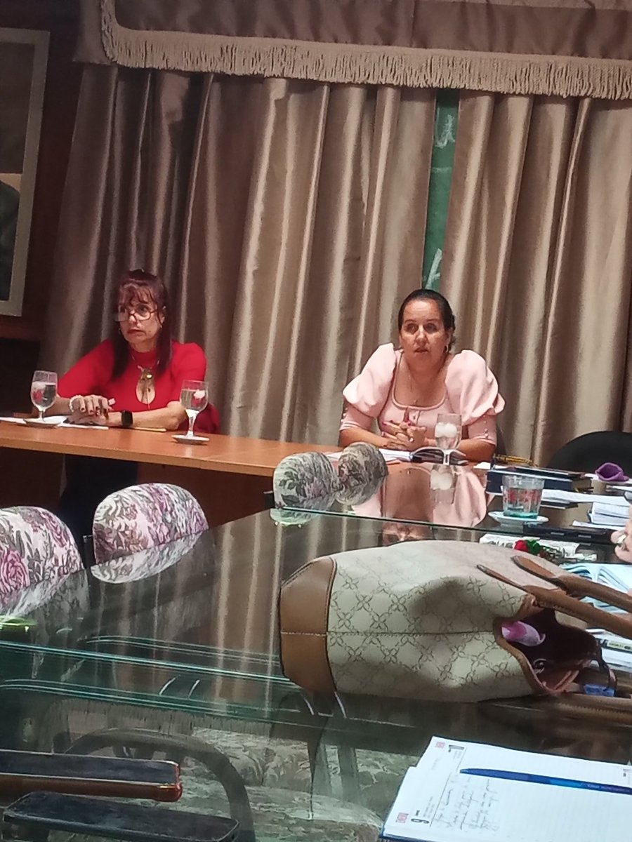 EdelisMena's tweet photo. En la Dirección Provincial de Educación, con la presencia de Yuneisys Ramos, miembro del Buró Provincial  PCC de la esfera social y bajo la dirección de la DrC Loreley Suárez. Directora Provincial, debatimos el resultado del trabajo del 2025. 
#PorCamagueyTodo https://t.co/FAI2YlBqGb