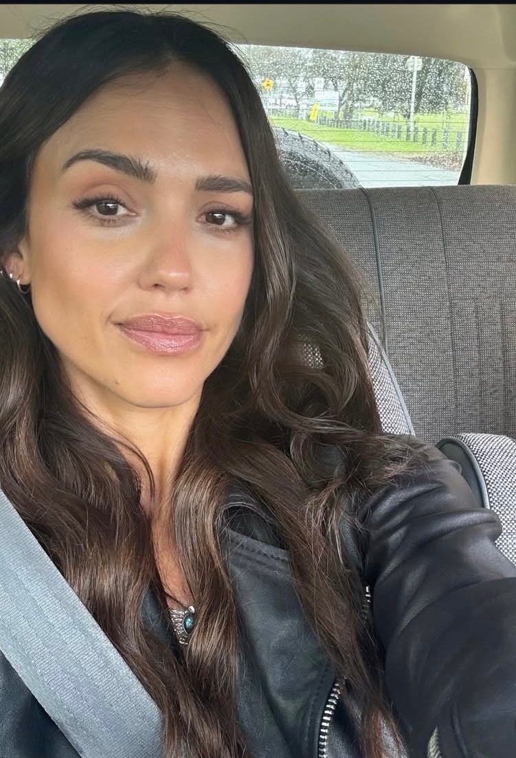 Isabela Mendez tweet media