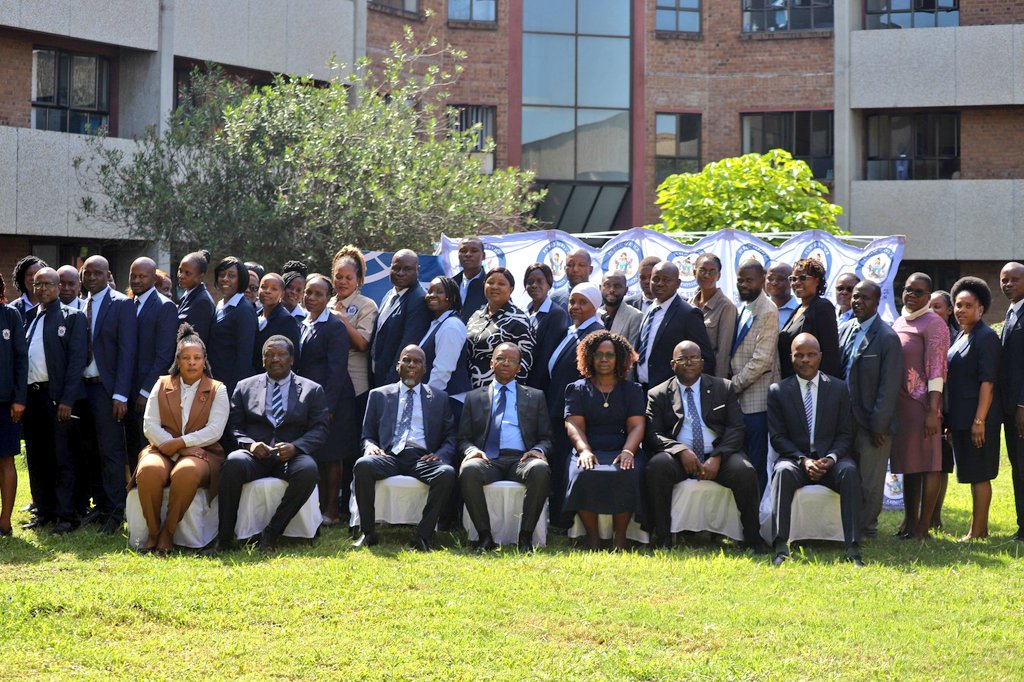 psczimbabwe tweet picture