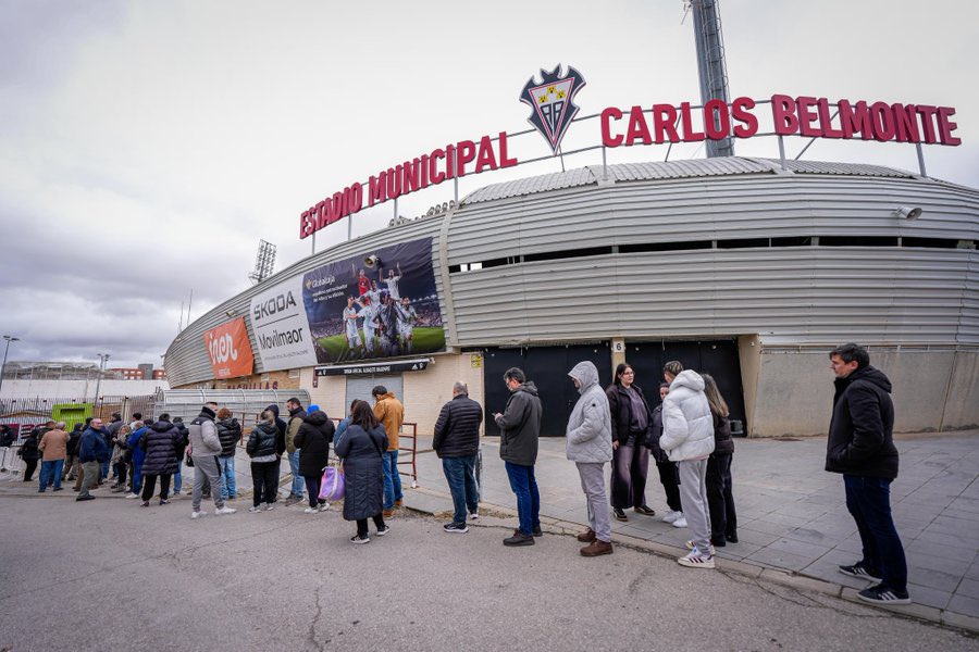 ❗️Sales for the Copa del Rey match between Albacete and Barcelona have begun, sparking huge excitement in the city of La Mancha.

The Carlos Belmonte Stadium is expected to be completely sold out.

—<a href="/diarioas/">Diario AS</a>