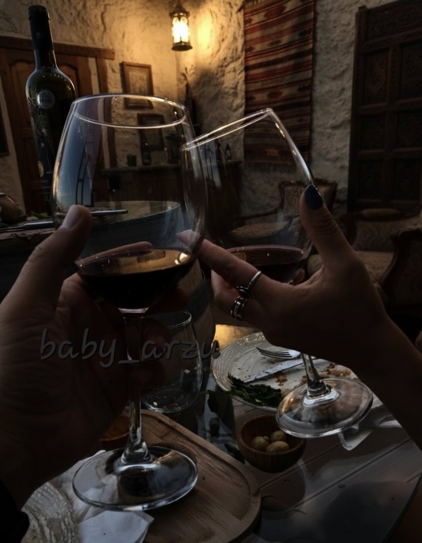 Bu kadeh için 1.5 saat yol geldim. Yoğun tempoya kisa ama, kaliteli bir ara🍷✨