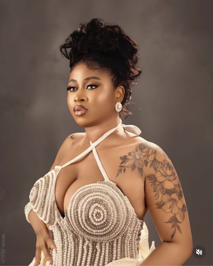 Jeeezzzzzz inside and outside

Nahhhhhh Imisi's team have always outdone themselves sinc bbnaija 👏👏 AND THEY DONT MAKE NOISE

JUST FANTASTIC SILENT BOSS MOVES, THIS WHY WE WIN!!

Just look at how everything is classy 🎊

This is how to celebrate a WINNER 

HAPPY BIRTHDAY IMISI