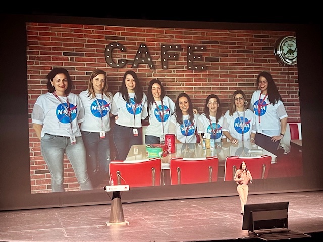 II Masterclass de IX Edición de STEAM Cantabria.

La jornada contó con la ponencia de Ana Álvarez, vicepresidenta del Grupo Armando Álvarez. 

También participó la ingeniera de telecomunicaciones Elena Al-Khalaf, gerente de cuentas en ERZIA.
ieslasllamas.es/index.php/acti…