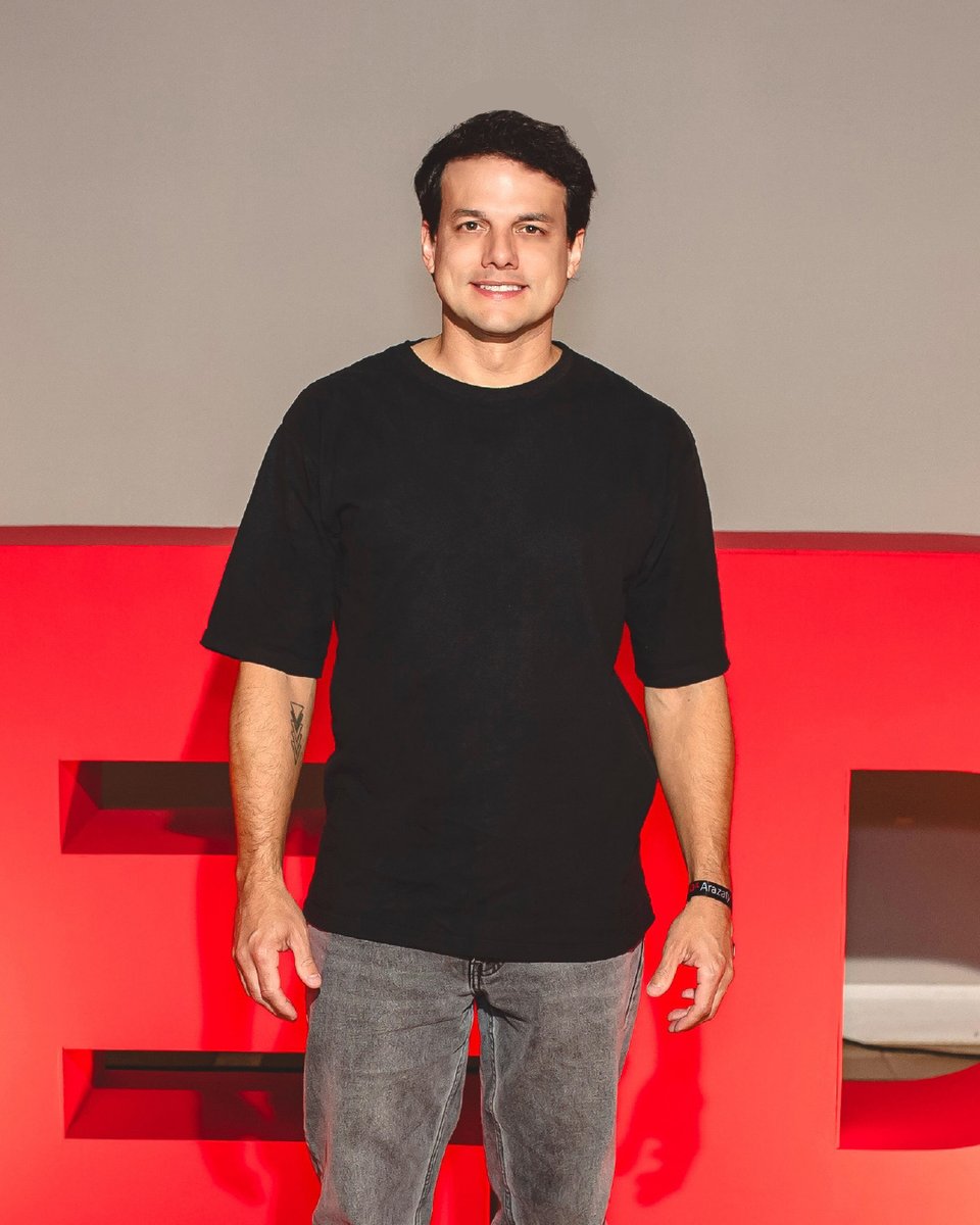 Facu Cabrera tweet media