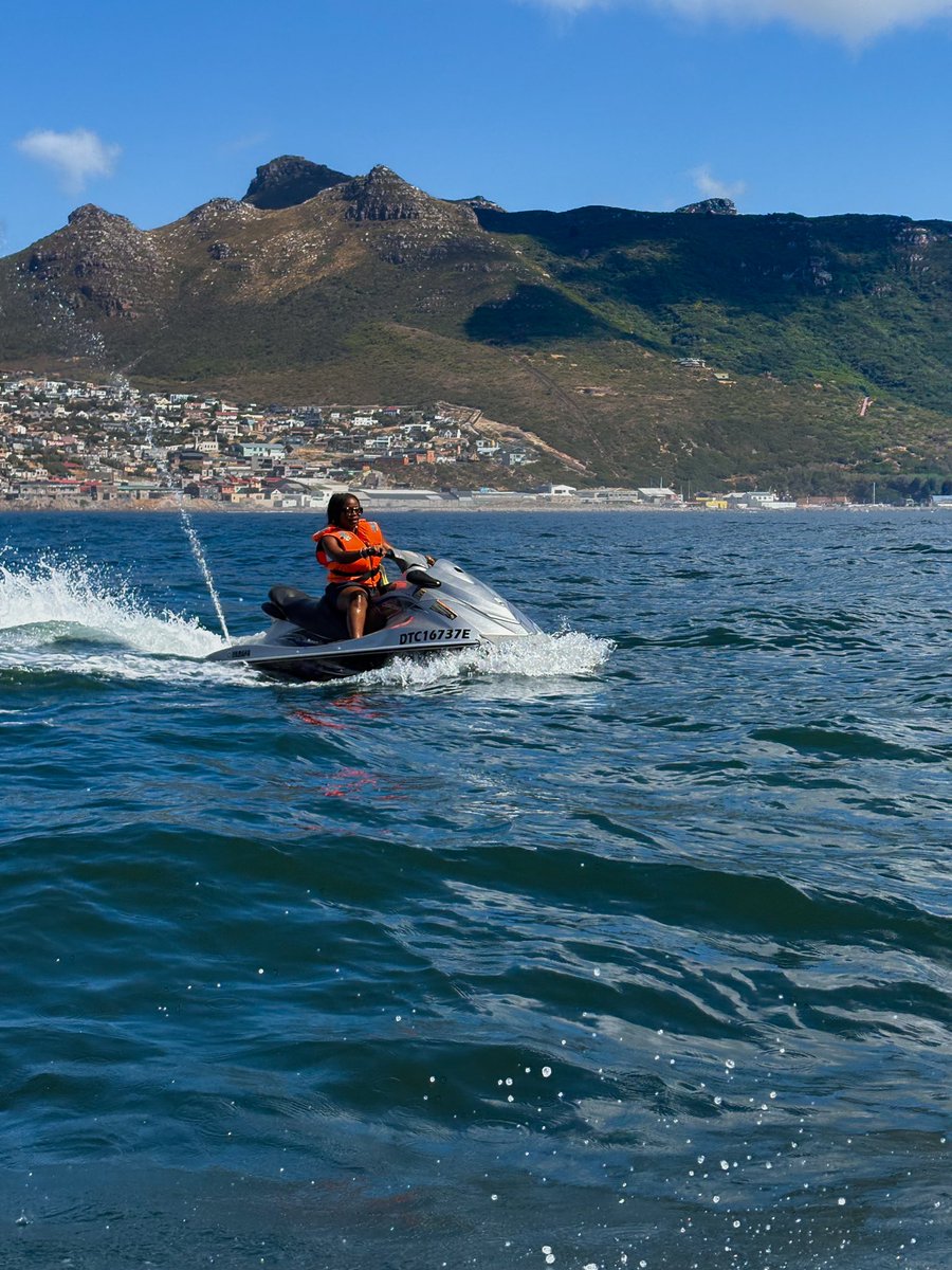 ibquake's tweet image. jet ski babyyyt 🌊