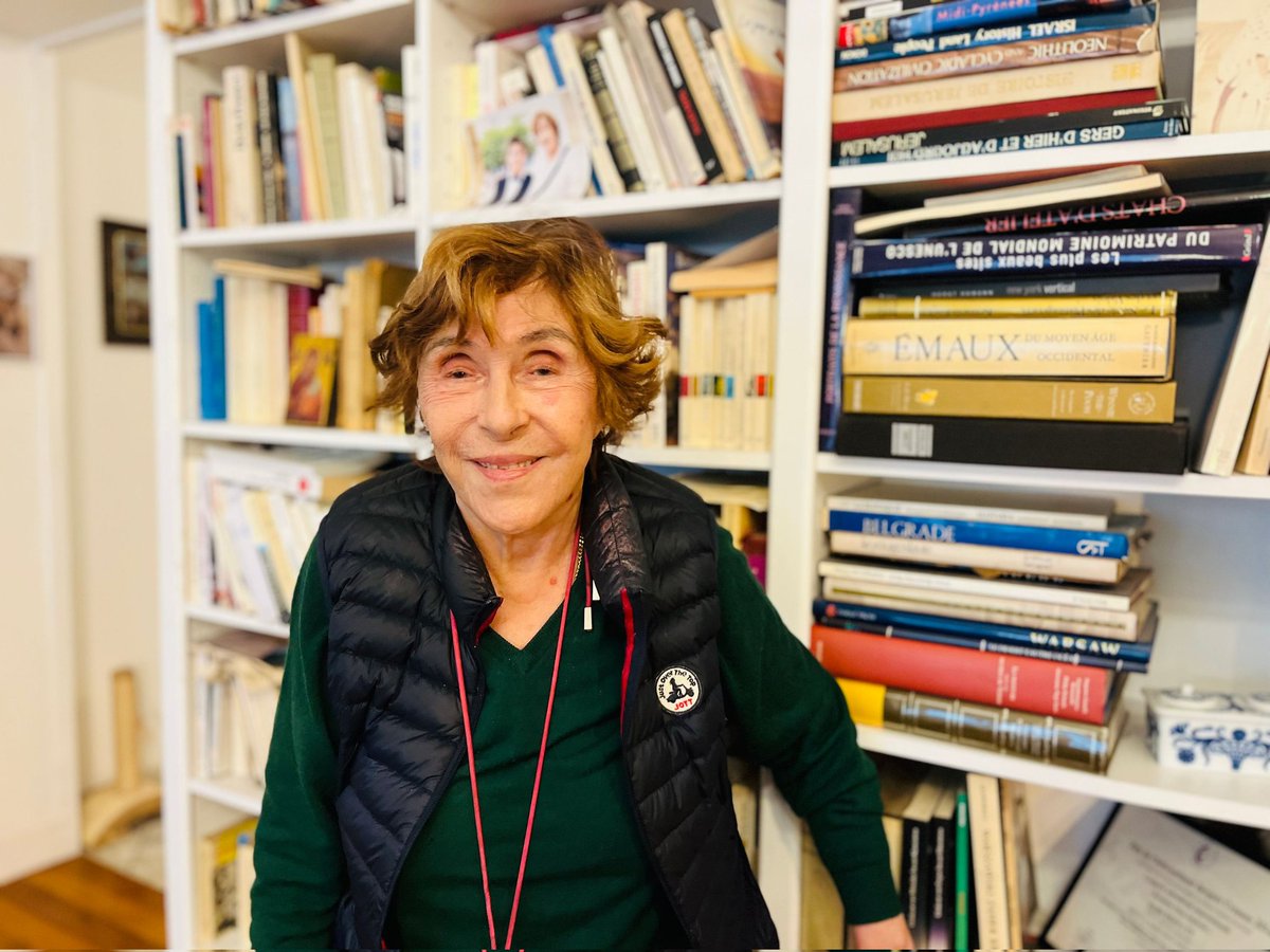 27 Janvier 1934:
Naissance en France il y a 92 ans de Édith Cresson, femme d'État Française ancienne Première Ministre du pays entre 1991 et 1992.
Ministre des Affaires Auropéennes Grand-Croix de l'Ordre National du Mérite 
Elle fête ses 92 ans aujourd'hui