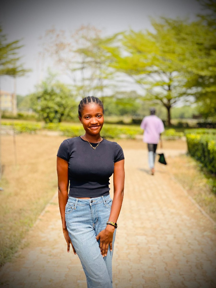 favour21790's tweet image. Exams:obliterated 😌
Semester:buried🍾
My camera roll:finally free of white pages.😎
These views are my victory pictures.🌸📌😂
#Finallyfree #PostExams #Endofsemester.
