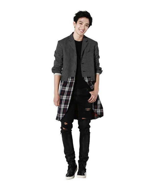 sourkyeom's tweet image. i'm not crying you are