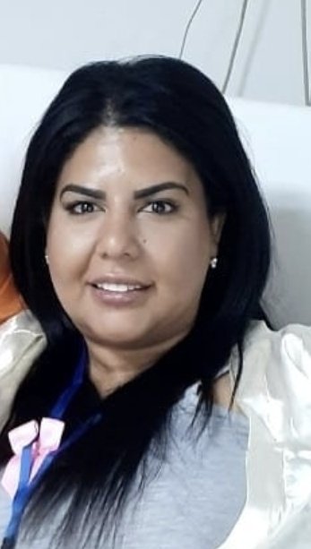 Se enchufó y decidió convertirse en cómplice del régimen más asesino, ladrón, criminal y destructor en nuestra historia para operarse y tratar de dejar de verse así.

A veces tenemos que ser más comprensivos, debe ser muy feo vivir así 🙏🏼