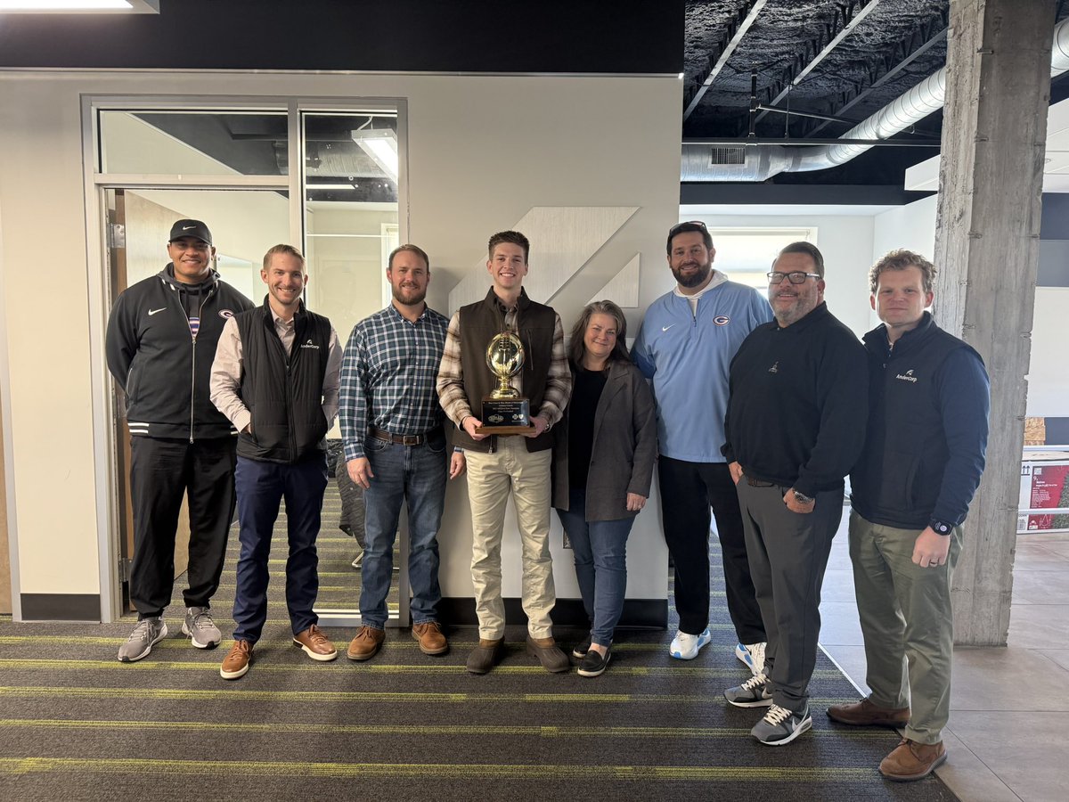 Gulfport_FB's tweet photo. Special thanks to AnderCorps for their continued support of Gulfport Admiral football!

#Hooyah | #OneGPT ⚓️⛓️🟧🟦 https://t.co/IJlyGobWqp