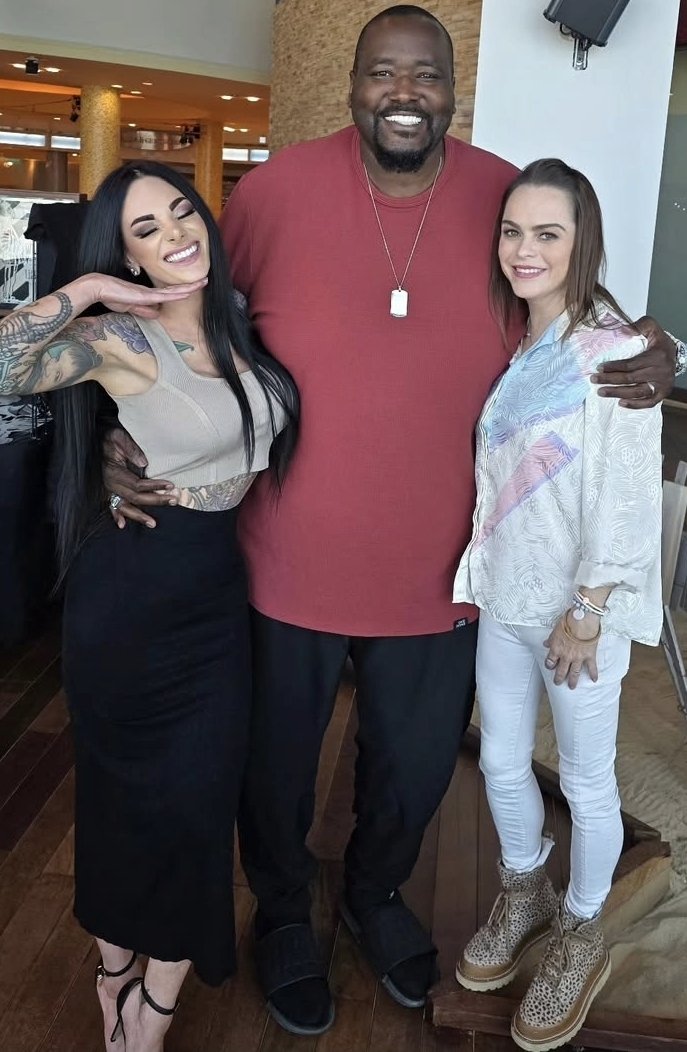 💔 my dear friend <a href="/QuintonAaron/">Quinton Aaron</a> needs our help. He is currently on life support. Please do what you can.
gofund.me/8c20fffa9