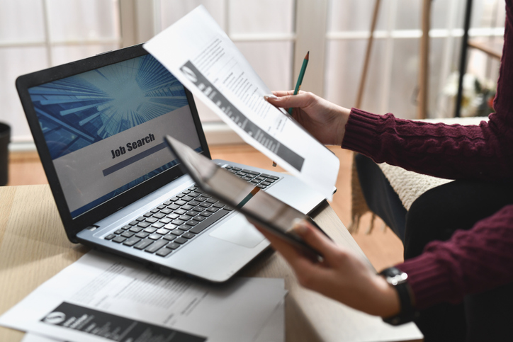 Looking for a new job opportunity in Colorado? 💼 Connecting Colorado helps you build your resume, find jobs, gain skills, and get matched with opportunities. Start your search today: ConnectingColorado.gov
 #ColoradoJobs #JobSearch