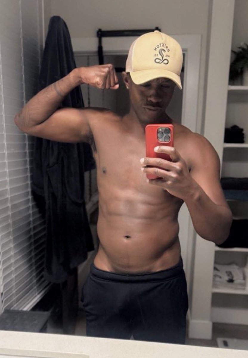 BBCa$hKing tweet media