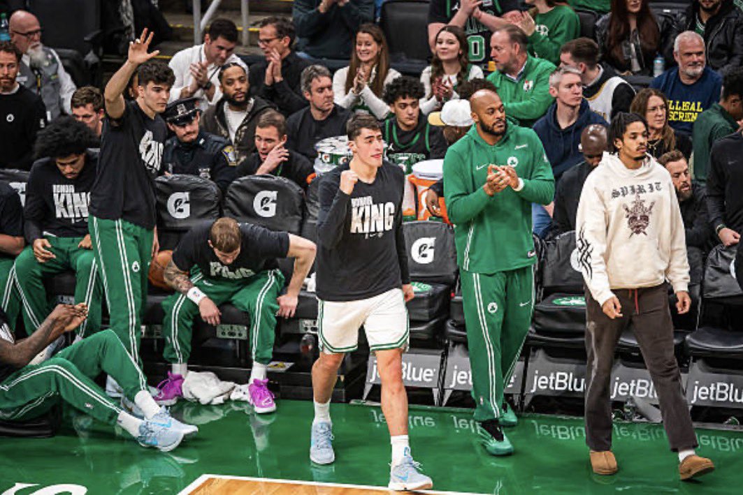iinangelo's tweet image. The Celtics have the most elite group of three point shooters in the NBA. The role players are shooting:

Luka Garza: 46% 
Josh Minott: 44%
Jordan Walsh: 43%
Baylor Scheierman: 42%
Sam Hauser: 41%
Anfernee Simons: 40%
Hugo Gonzalez: 39%