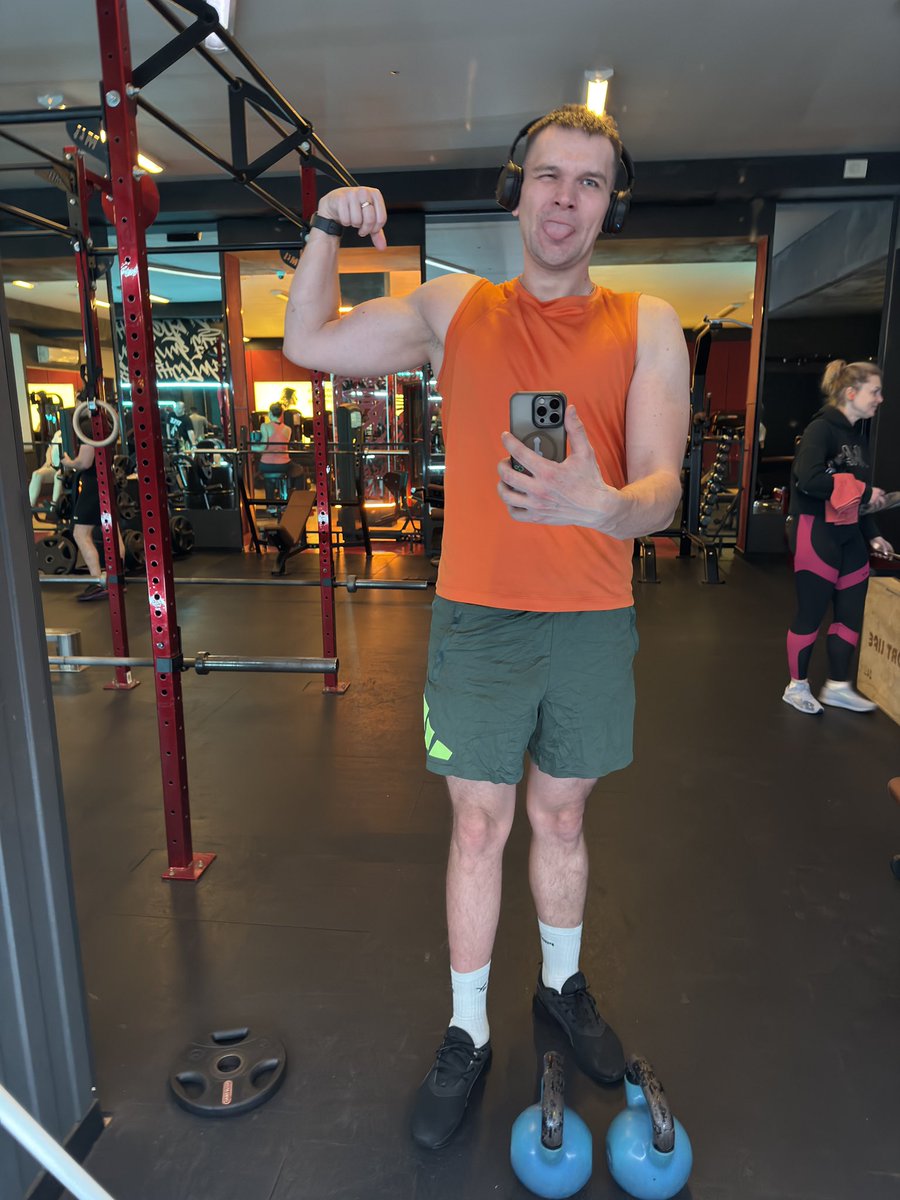 Няшна Тварюка tweet media