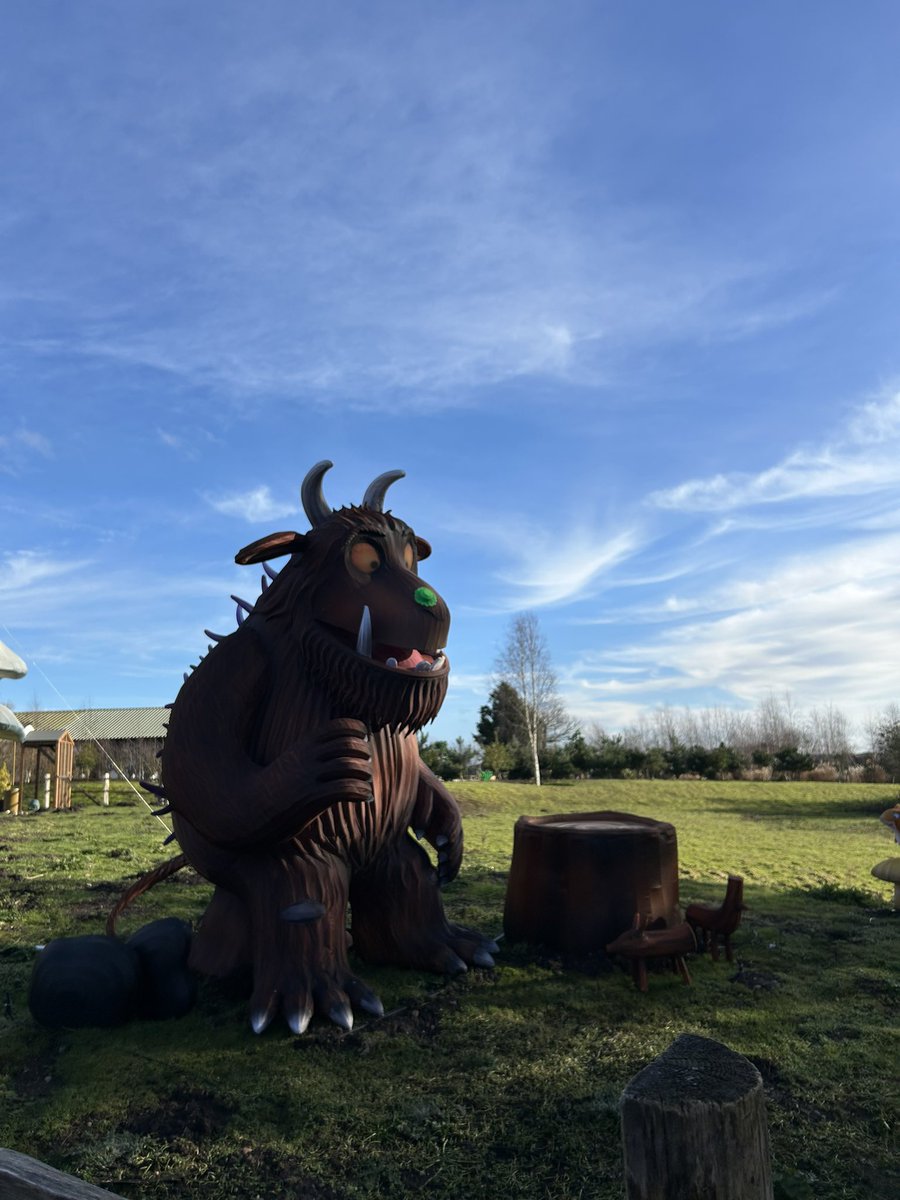 Mrs Handy tweet media