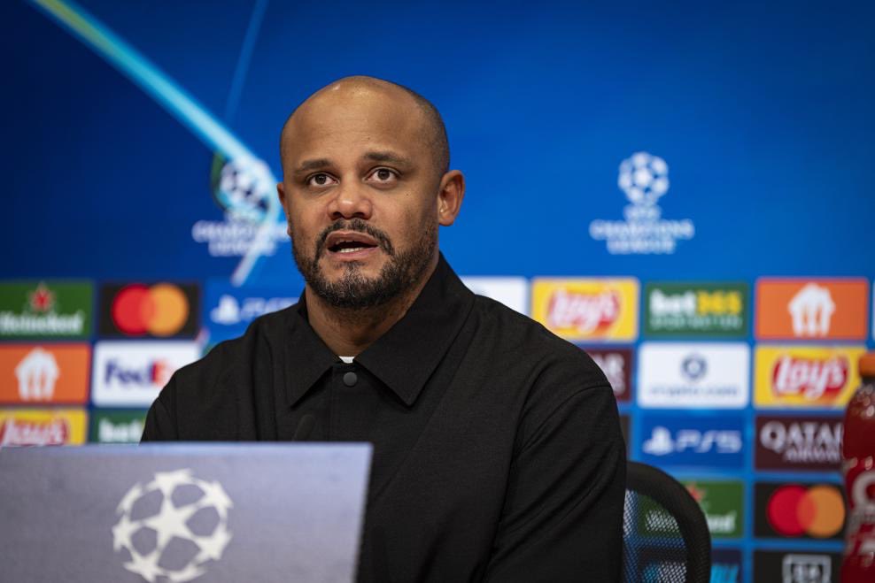 🗣️ - فينسنت كومباني [بايرن ميونخ] : 

لن نريح أي لاعب. نحن في وضع يسمح لنا بالاستفادة من كامل الفريق تقريباً.

نحن نعرف جودة فريق آيندهوفن جيداً، ولا يمكننا اللعب مع أي فريق. لدينا ثقة في فريقنا.

#UCL