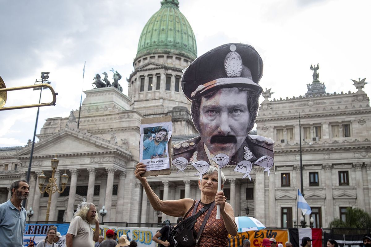 🔴 Por decreto, Milei oficializó la inclusión de la baja de edad de imputabilidad en las sesiones extraordinarias buff.ly/13WLIwZ