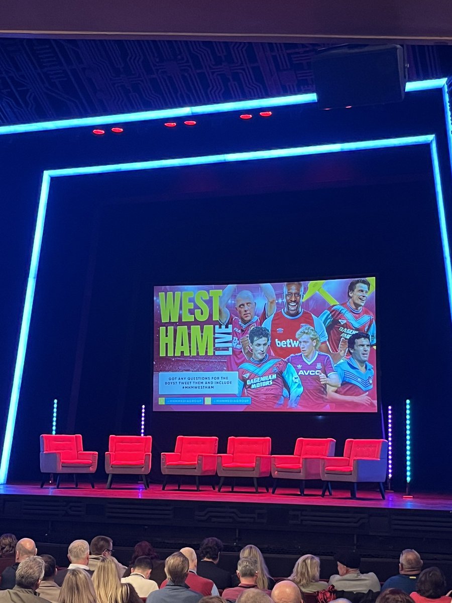 Ironssparky1985's tweet photo. Tweet from your seat ⚒️ #boysof86 #WestHamUnited #adelphi https://t.co/yKp4OtqRCu