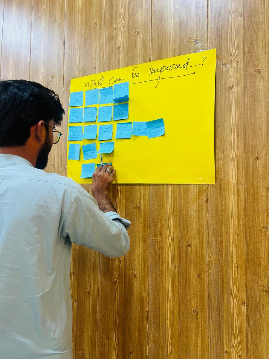 CDFsindh's tweet photo. From Jacobabad to Jaffarabad, CDF youth are leading the way! 🕊️✨​Congrats to our 3 leaders selected as @UNODCPakistan Youth Champions. They recently facilitated Peace &amp; Digital Literacy workshops, turning local youth into active peacebuilders. 🚀
​#Peacebuilding #UNODC #CDF https://t.co/CtZr7vSzVe