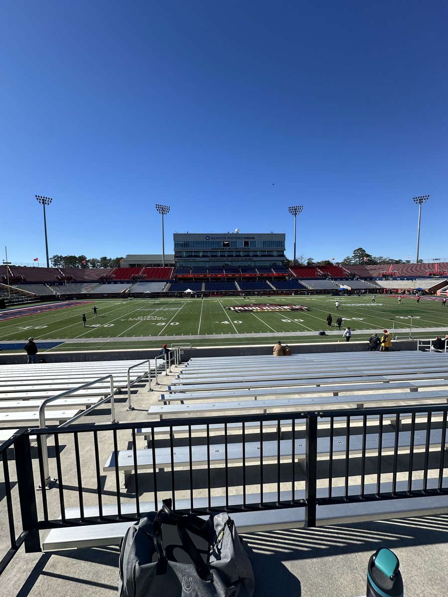 TALKINGBALL1's tweet image. We here let the fun begin!! @seniorbowl #DraftNerds🤓🏈