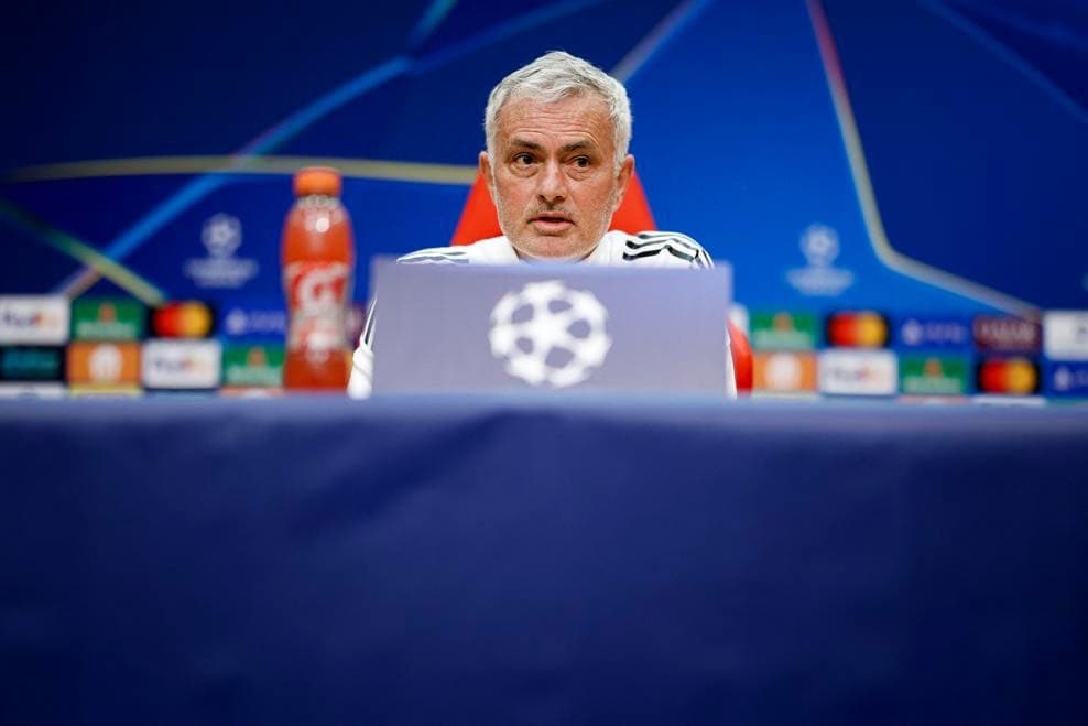 🗣️ - خوسيه مورينيو [بنفيكا] :

في ريال مدريد لديهم أفضل اللاعبين، على مستوى عالٍ لدرجة أنه إذا لم نسجل، فإن مدريد سيعاقبنا؛ إنهم ينتظرون خطأك وسيعاقبونك.

#UCL