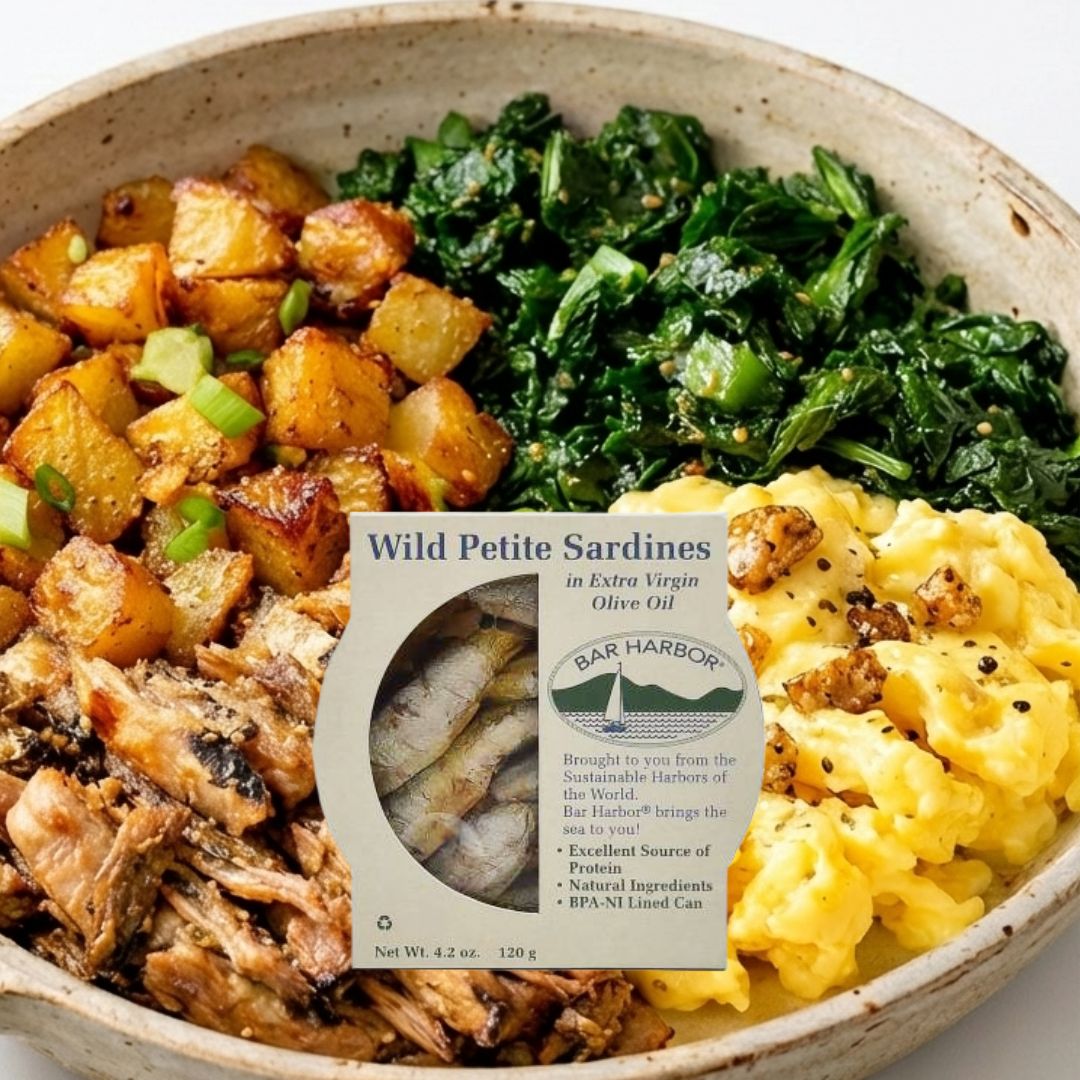 barharborfoods's tweet image. Breakfast or dinner?
Crispy potatoes, soft eggs, greens, and Sardina pilchardus pulling it all together. 
💪 Translation → Bar Harbor Foods® Wild Petite Sardines.

Be honest—what time of day would you eat this? 👇 🥔🍳🥬🐟✨

#BreakfastUpgrade
