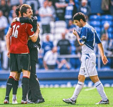 The owning didn't start today 

Arteta has always been Carrick's babe 😂😂😂