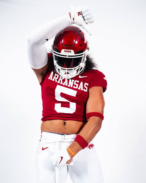 braylon15lane's tweet image. #AGTG After a great conversation with @Coach_Smith10 Blessed to receive an offer from @RazorbackFB 🚨‼️

@SGasper_UArk @corylaxen @CoachOdom_Aaron @COACHPATROB