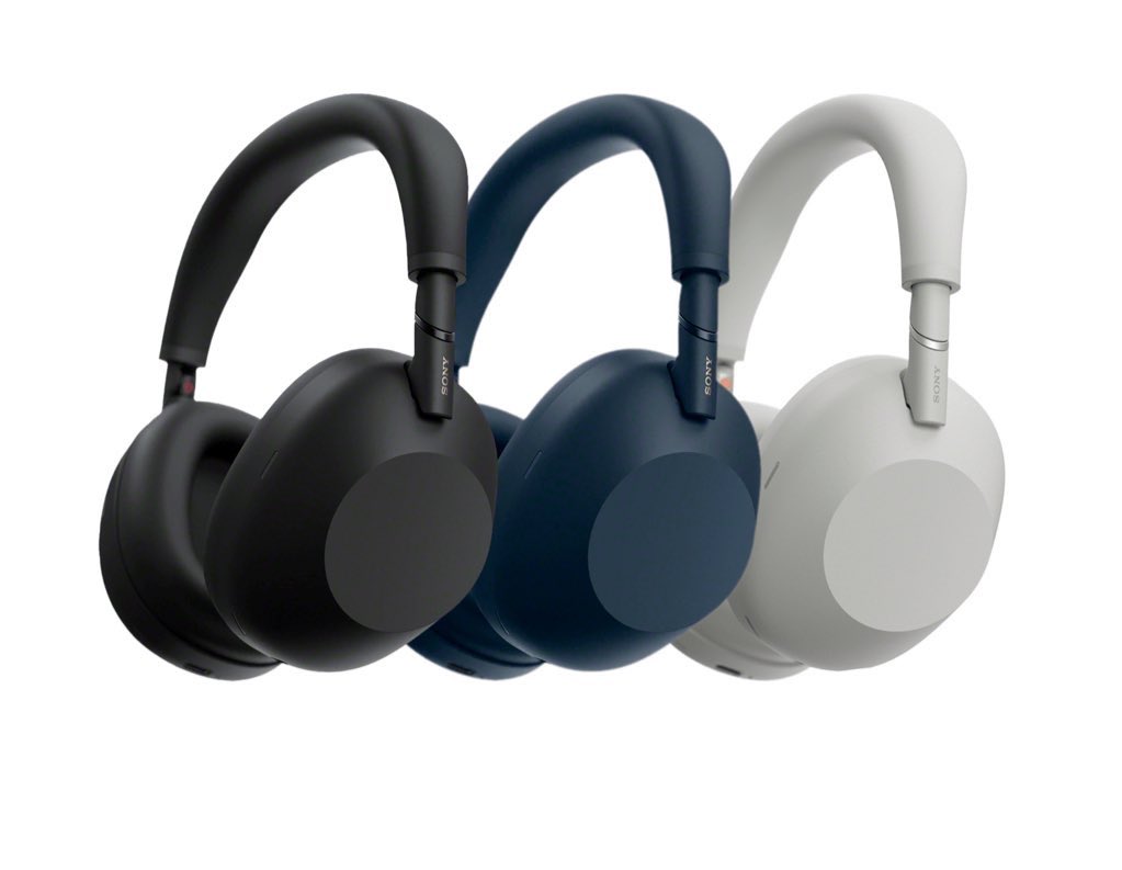 LottiesxWorld's tweet photo. Okay I am gonna give away the latest version of the SONY headphones at 50K ❤️

WHICH COLOR THO??!!! VOTE BELOW 👇🏼 https://t.co/FDqpKa76mY