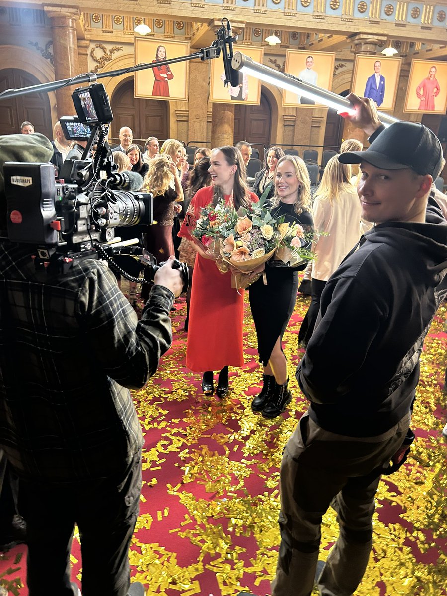 AnttiOksa's tweet photo. Tuplaisot onnittelut ykkössijasta Suomalainen Menestysresepti -kilpailussa Anemone &amp; Elina! 👏👏🤩🏆🏆

🥇 Kili - kahvimarja-energiajuoma
🥇 Shalaatti - sheikattava salaatti

Huomisesta keskiviikosta alkaen Prismoissa, S-marketeissa, Saleissa ja Alepoissa. Ei kun maistamaan! 😋🥳 https://t.co/m42fb5f2YJ