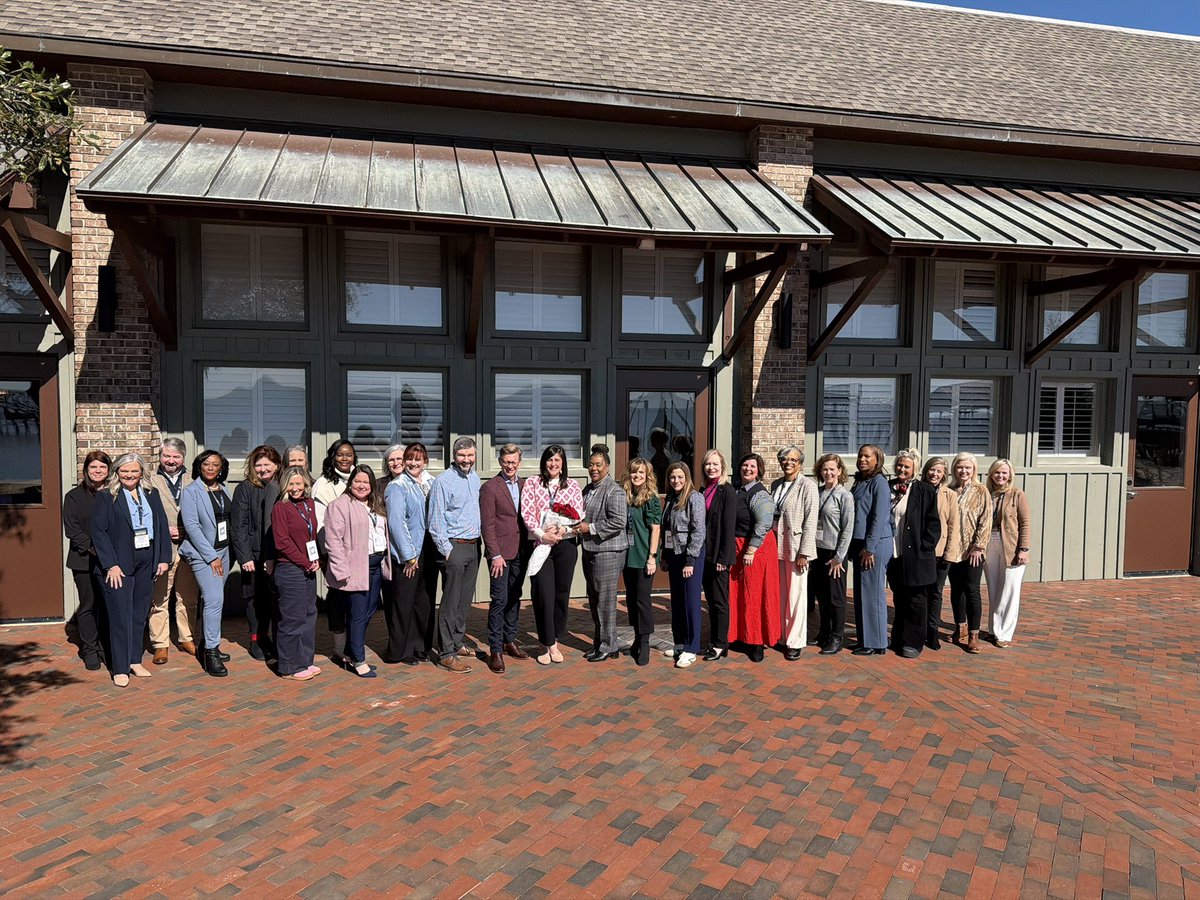 Eric Mackey tweet media